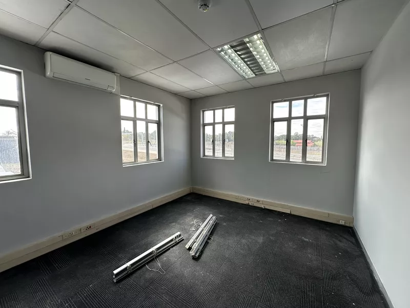 6 242 m² Office to let in Midrand, 48 Reedbuck Crescent (photo 64)