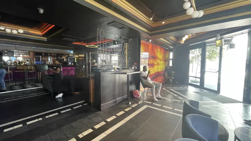371 m² Retail Property to let in De Waterkant, 4 Liddle Street (photo 4)