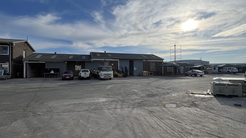 383 m² Industrial to let in Epping 1, Brice Industrial Park (photo 3)
