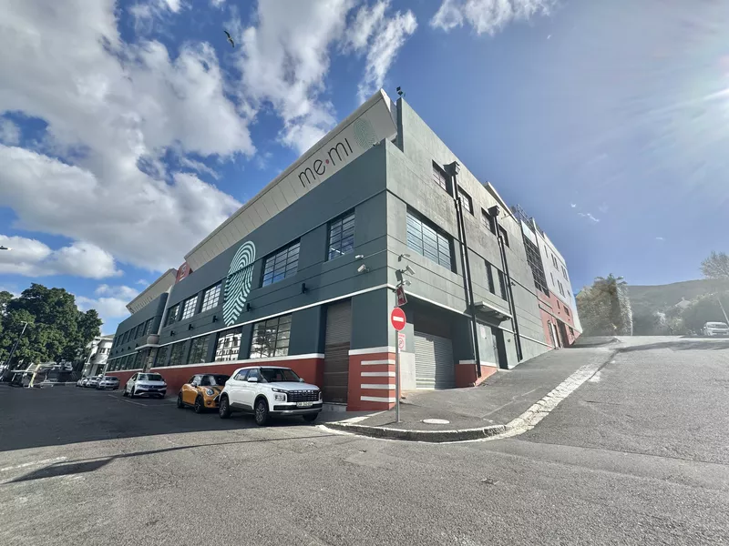 1 200 m² Office to let in Cape Town City Centre/CBD, 170 Buitengracht Street (photo 1)