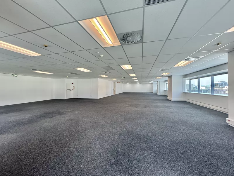 450 m² Office to let in Cape Town, The Towers (photo 10)