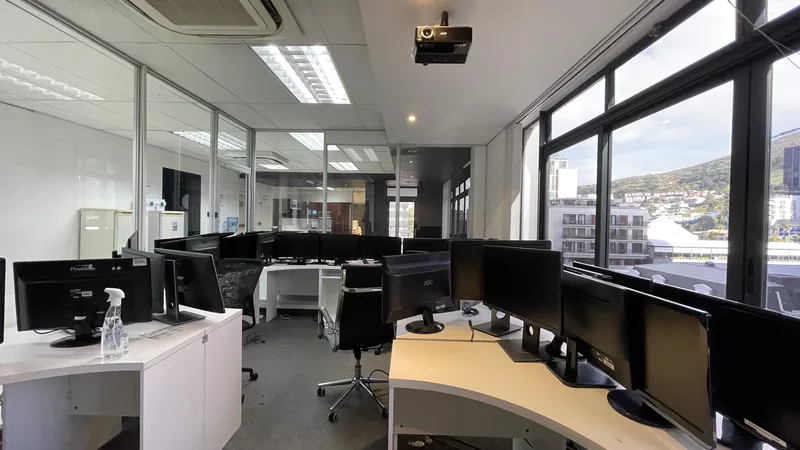 288 m² Office to let in Cape Town City Centre/CBD, 33 Bree Street (photo 17)