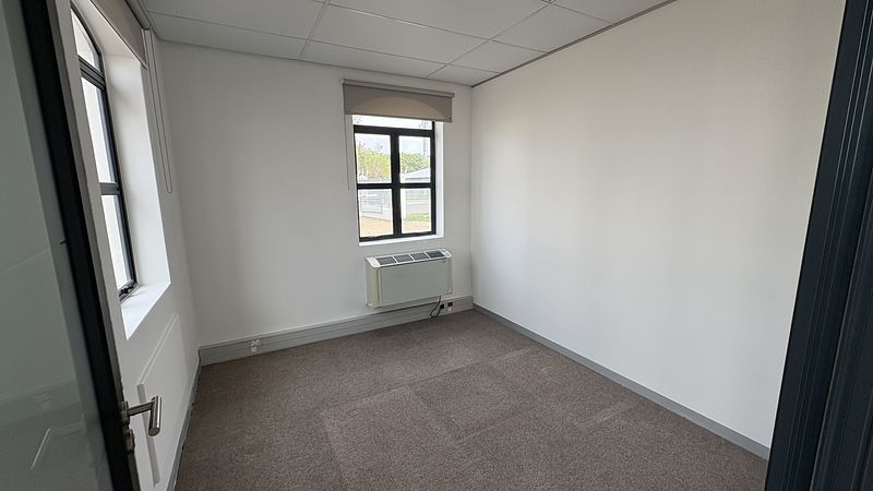 262 m² Office to let in Stellenbosch, Stellenpark Business Park (photo 35)