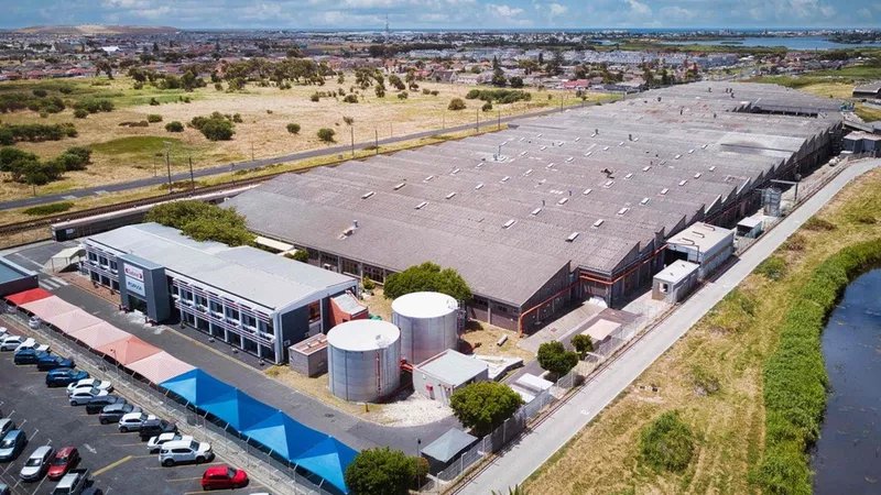 556 m² Industrial to let in Southern Suburbs, 82 White Road (photo 9)