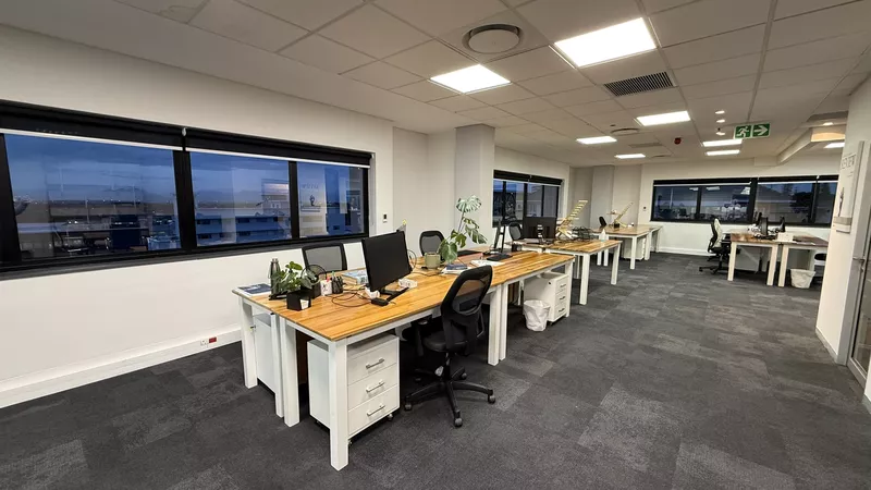 503 m² Office to let in Claremont, The Citadel (photo 11)