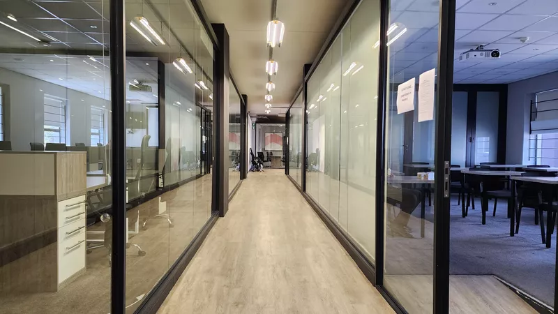 3 132 m² Office for sale in Waterford Place Office Park, 1 Boundary Road (photo 34)