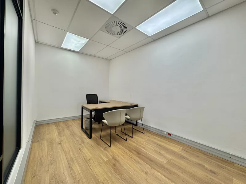 197 m² Office to let in Cape Town, The Towers (photo 8)