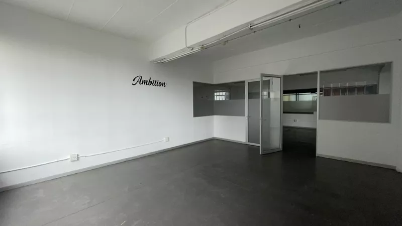 340 m² Office to let in Woodstock, Woodstock Exchange (photo 9)