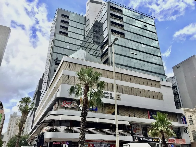 724 m² Office to let in Cape Town City Centre/CBD, The Pinnacle (photo 1)