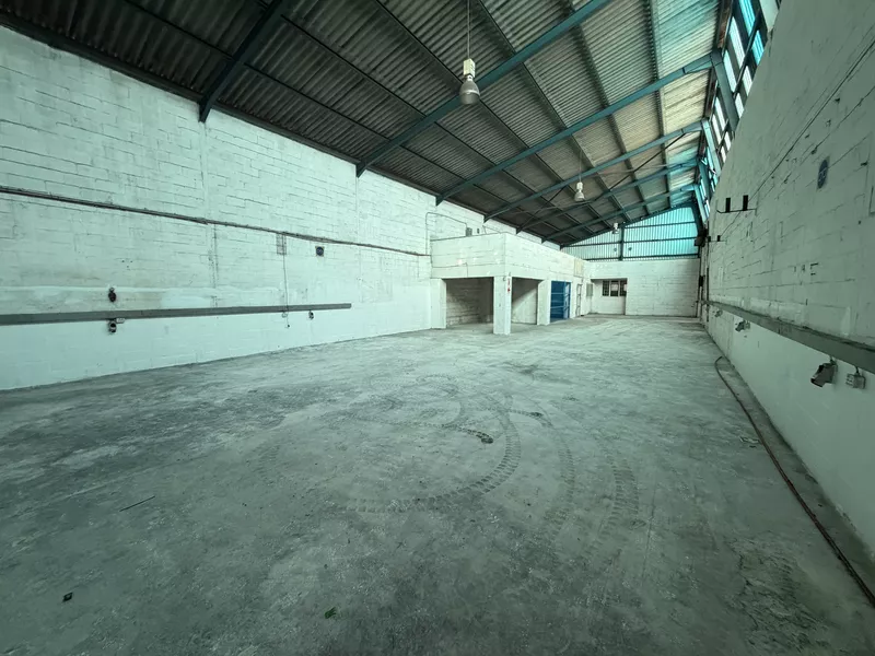 1 350 m² Industrial for sale in Blackheath, 27 Anfield Road (photo 12)