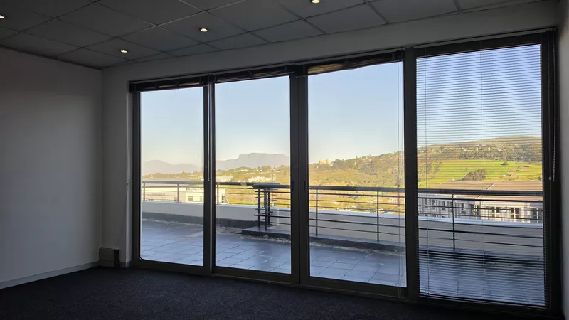 562 m² Office to let in Tyger Valley, Bloemhof (photo 16)