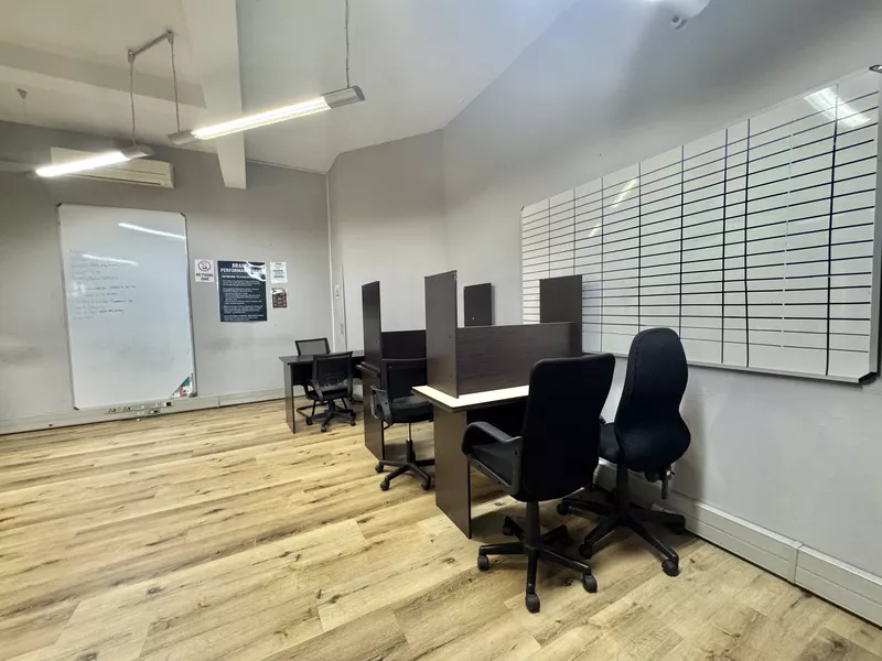 265 m² Office to let in Cape Town City Centre/CBD, 4 Loop Street (photo 8)