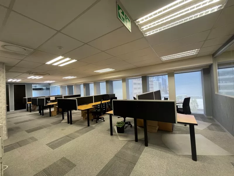 946 m² Office to let in Cape Town City Centre/CBD, Thomas Pattullo (photo 3)