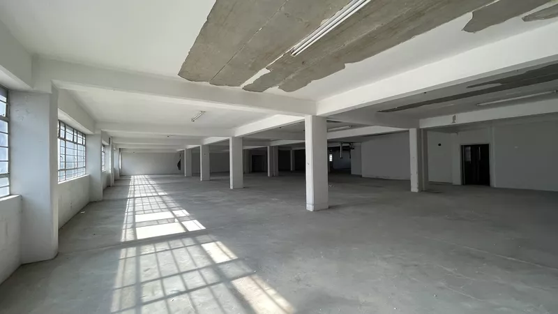 2 700 m² Office to let in Cape Town City Centre/CBD, Cubana House (photo 6)