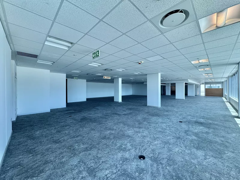 561 m² Office to let in Cape Town City Centre/CBD, Convention Towers (photo 25)