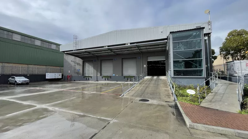 5 142 m² Industrial to let in Marconi Beam, 9 Prime Park (photo 36)