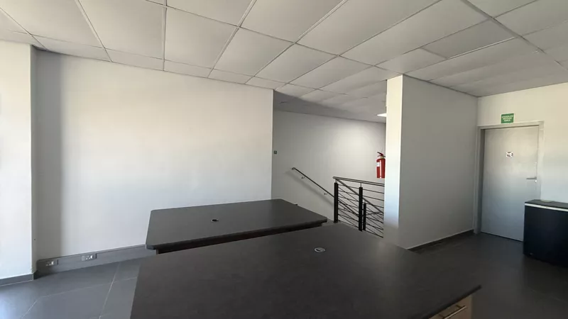 327 m² Industrial to let in Stonewood Estate , 27 Tanzanite Crescent (photo 22)