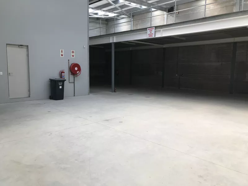 422 m² Industrial to let in Brackenfell, The Reserve 3 & 4 (photo 7)