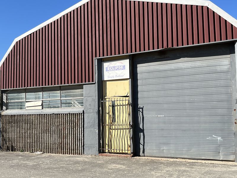 120 m² Industrial to let in Southern Suburbs, Celie Road Industrial Park - Block C (photo 2)