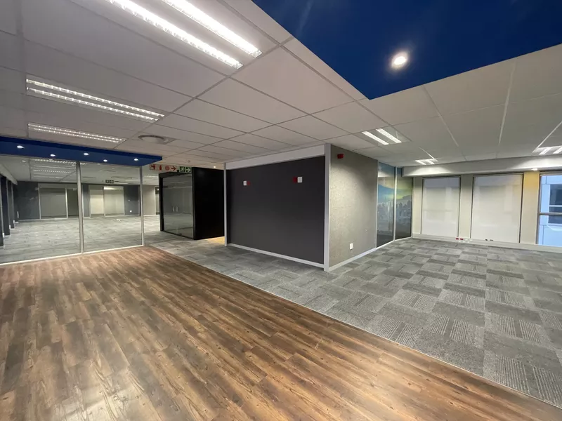 762 m² Office to let in Cape Town City Centre/CBD, 19 Jan Smuts (photo 8)