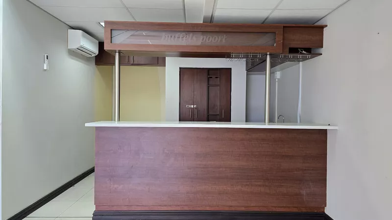 632 m² Office to let in Tyger Waterfront, Avanti South Block (photo 27)