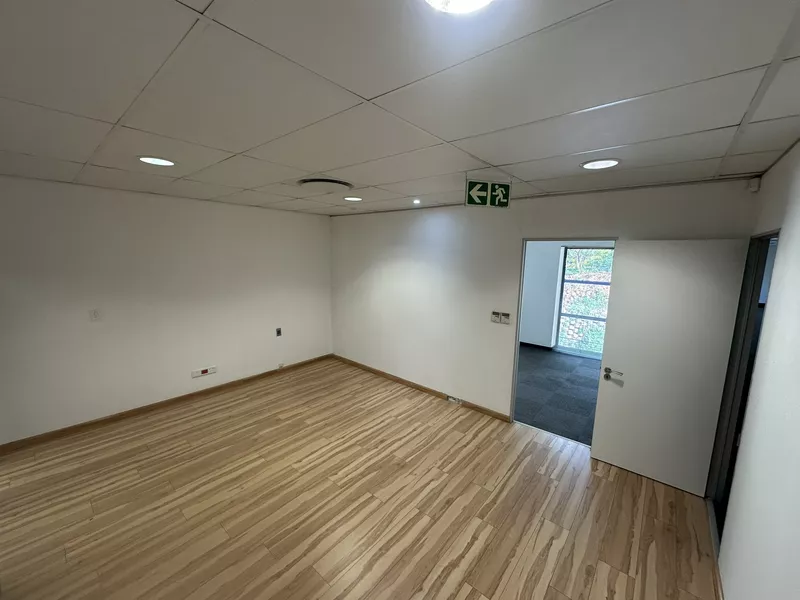 173 m² Office to let in Gauteng, Clearwater Office park (photo 8)