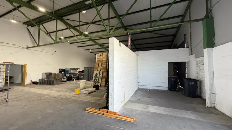 1 100 m² Retail property to let in Brackenfell, Brackenfell Shopping Centre (photo 14)