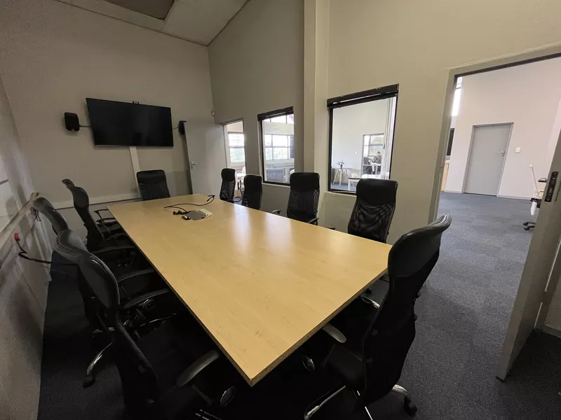 1 890 m² Industrial to let in Airport Industrial, 33 - 37 Aviation Crescent (photo 17)