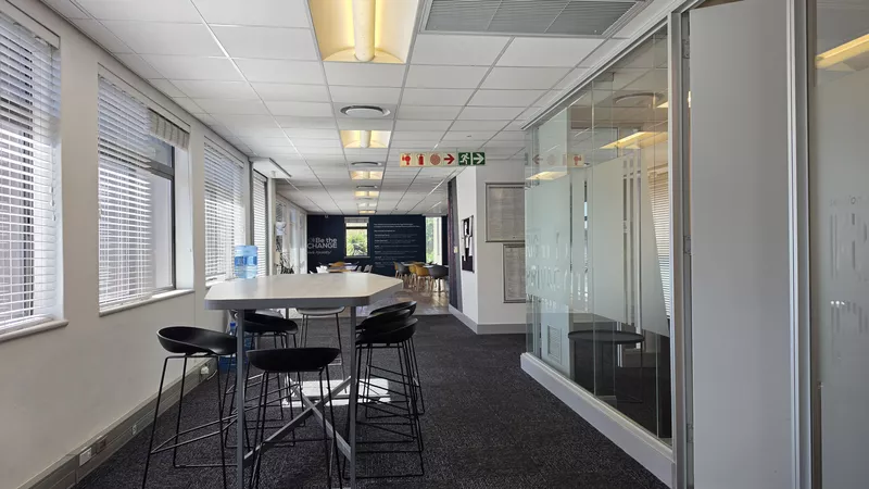 3 816 m² Office to let in Estuaries Office Estate, No 2 Estuaries (photo 63)
