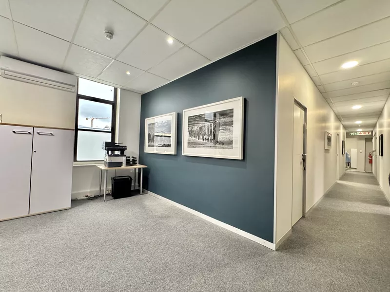 3 225 m² Office for sale in Cape Town, Mill House (photo 24)