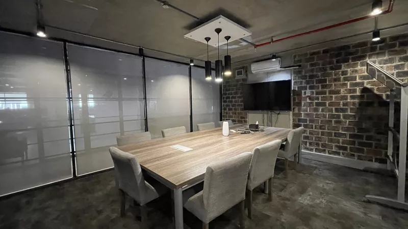 287 m² Office for sale in Woodstock, The Ironworks (photo 3)