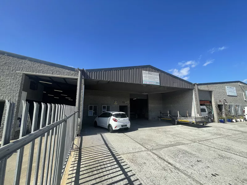 272 m² Industrial to let in Ottery, 32B Harris Drive (photo 3)