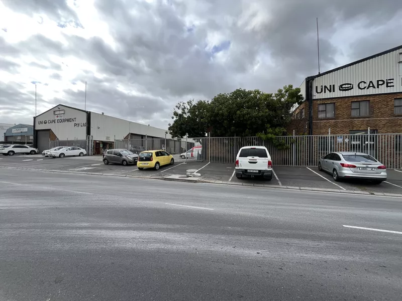 1 928 m² Industrial to let in Parow Industrial, 24 Junction Road (photo 21)