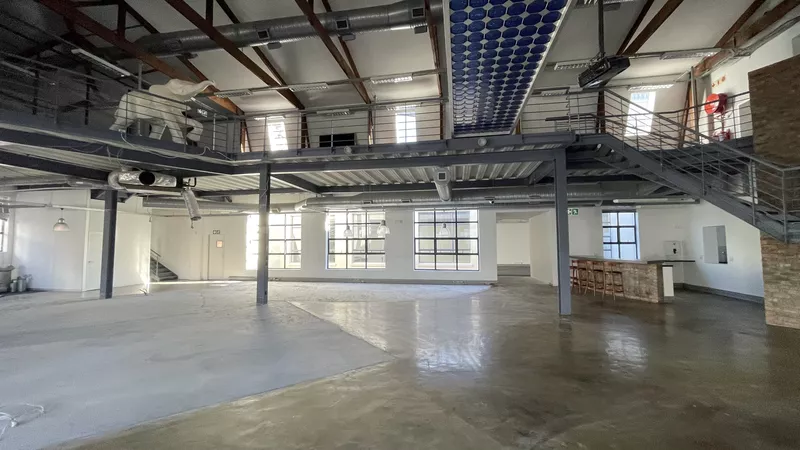 903 m² Office to let in Cape Town City Centre/CBD, 30 Keerom Street (photo 8)