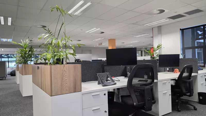 814 m² Office to let in Century City, 5 on Century City Drive (West) (photo 18)