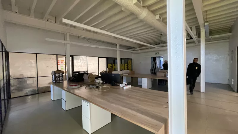 815 m² Office to let in Woodstock, Tramways (photo 21)