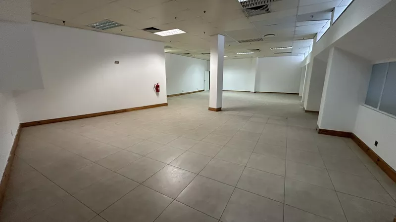 401 m² Office to let in Claremont, Marshall House (photo 4)