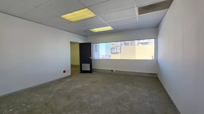 1 400 m² Office to let in Tyger Valley, Bloemhof (photo 25)