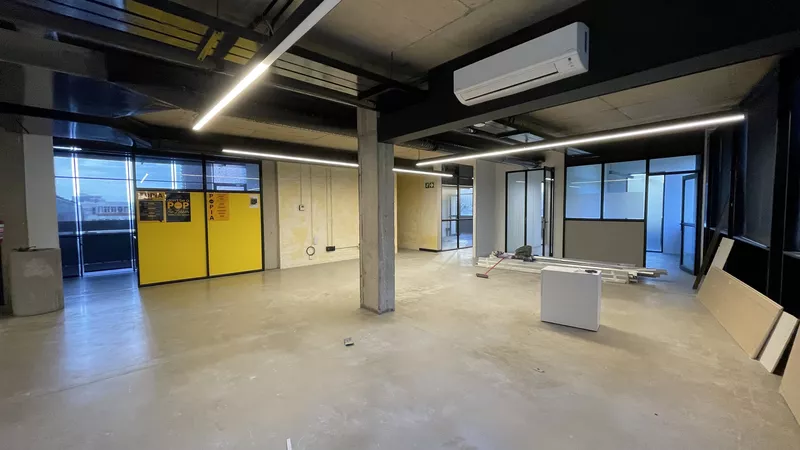 815 m² Office to let in Woodstock, Tramways (photo 22)