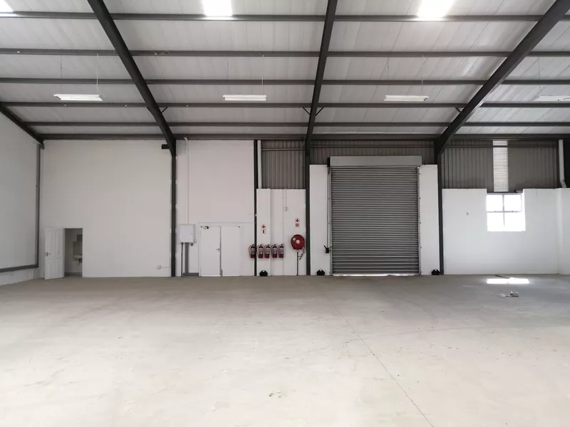 646 m² Industrial to let in Rivergate Business Park, 1 Columbus Cresent (photo 8)