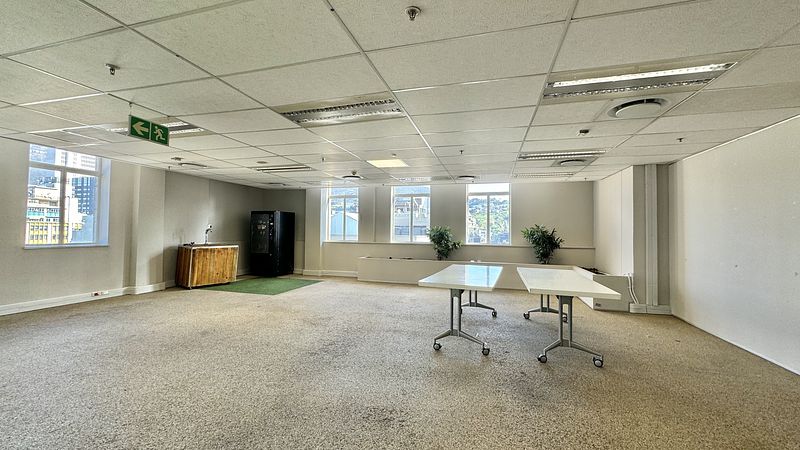 3 073 m² Office to let in Cape Town City Centre/CBD, 11 Adderley Street (photo 16)
