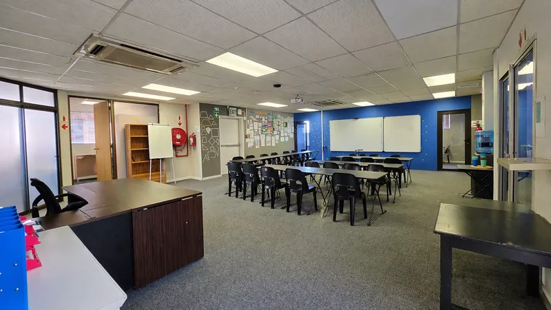 330 m² Office to let in Tyger Valley, Omni Park (photo 9)