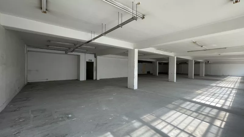2 700 m² Office to let in Cape Town City Centre/CBD, Cubana House (photo 17)