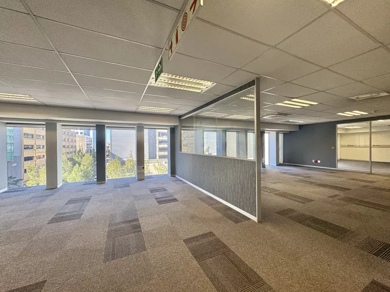 387 m² Office to let in Cape Town City Centre/CBD, Thomas Pattullo (photo 5)
