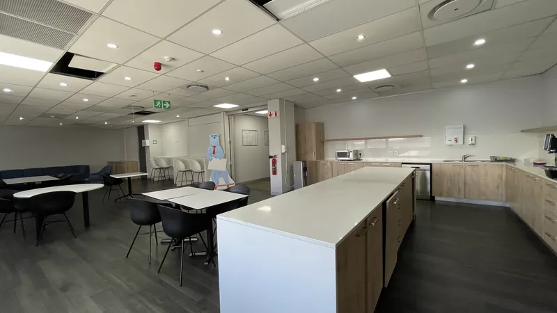 1 516 m² Office to let in Cape Town City Centre/CBD, 22 Long Street (photo 23)