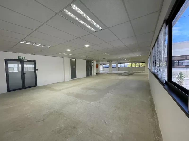 797 m² Office to let in Pinelands, Golf Park (photo 37)