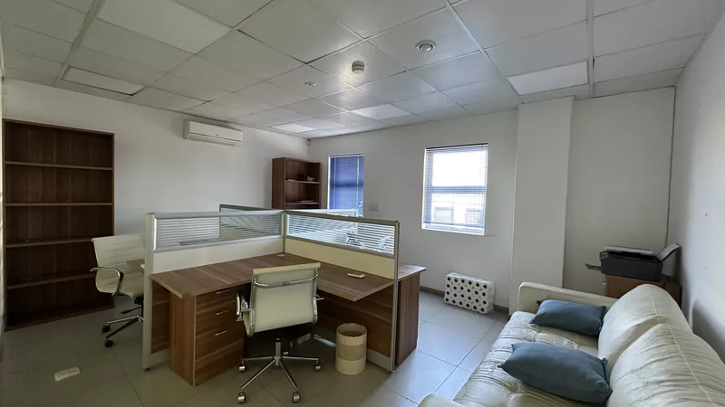 1 729 m² Industrial for sale in Milnerton, 1 Track Crescent (photo 7)