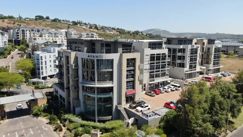 632 m² Office to let in Tyger Waterfront, Avanti South Block (photo 2)