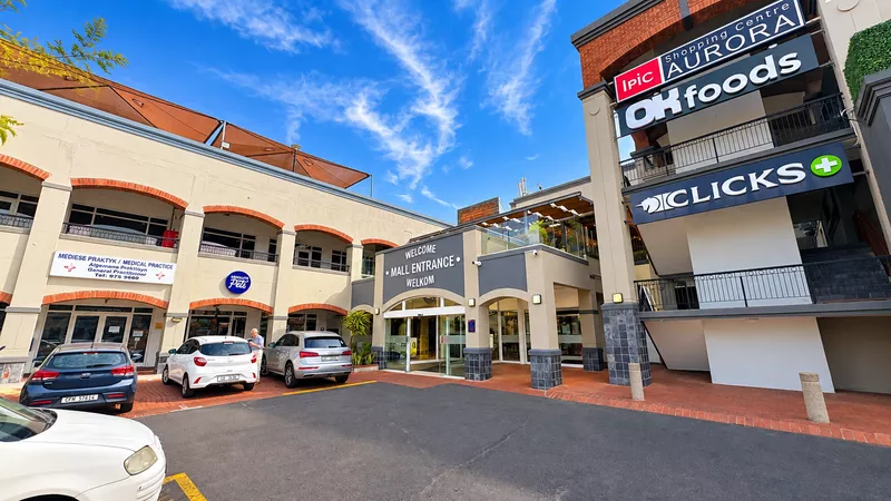 559 m² Retail Property to let in Durbanville, IPIC Shopping Centre Aurora (photo 2)