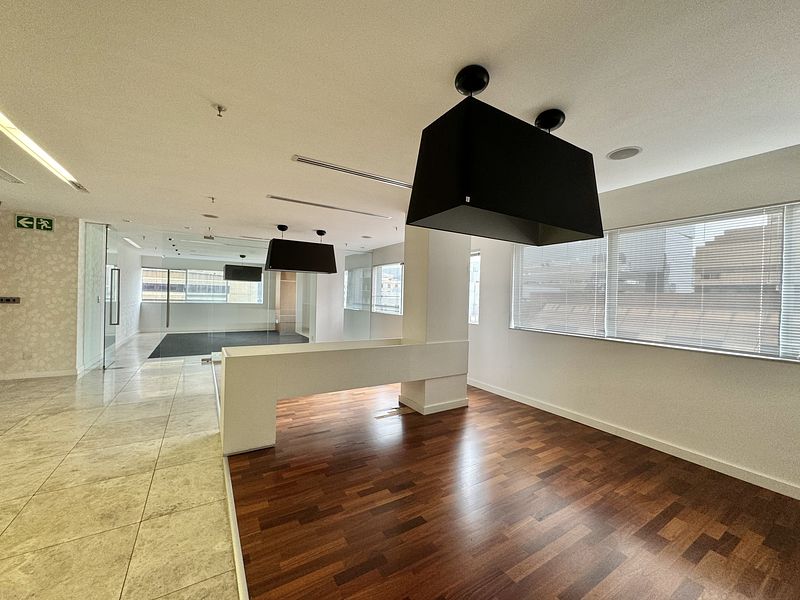 1 000 m² Office to let in Cape Town City Centre/CBD, 8 Riebeek Street (photo 8)